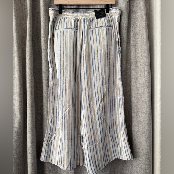 Banana Republic wide leg linen pant. Brand new with tags! - Picture 3 of 4